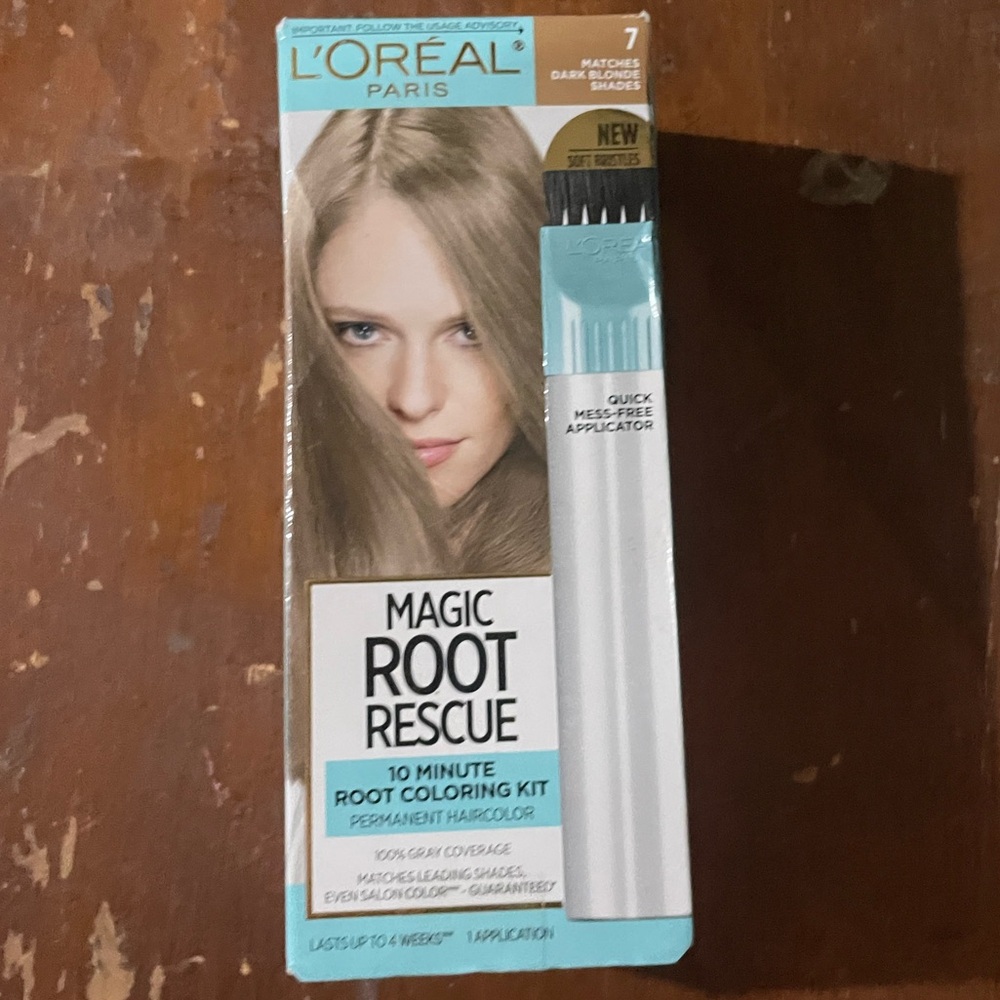7 L’Oreal Magic Root Rescue Hair Color Kit for Dark Blonde Shades